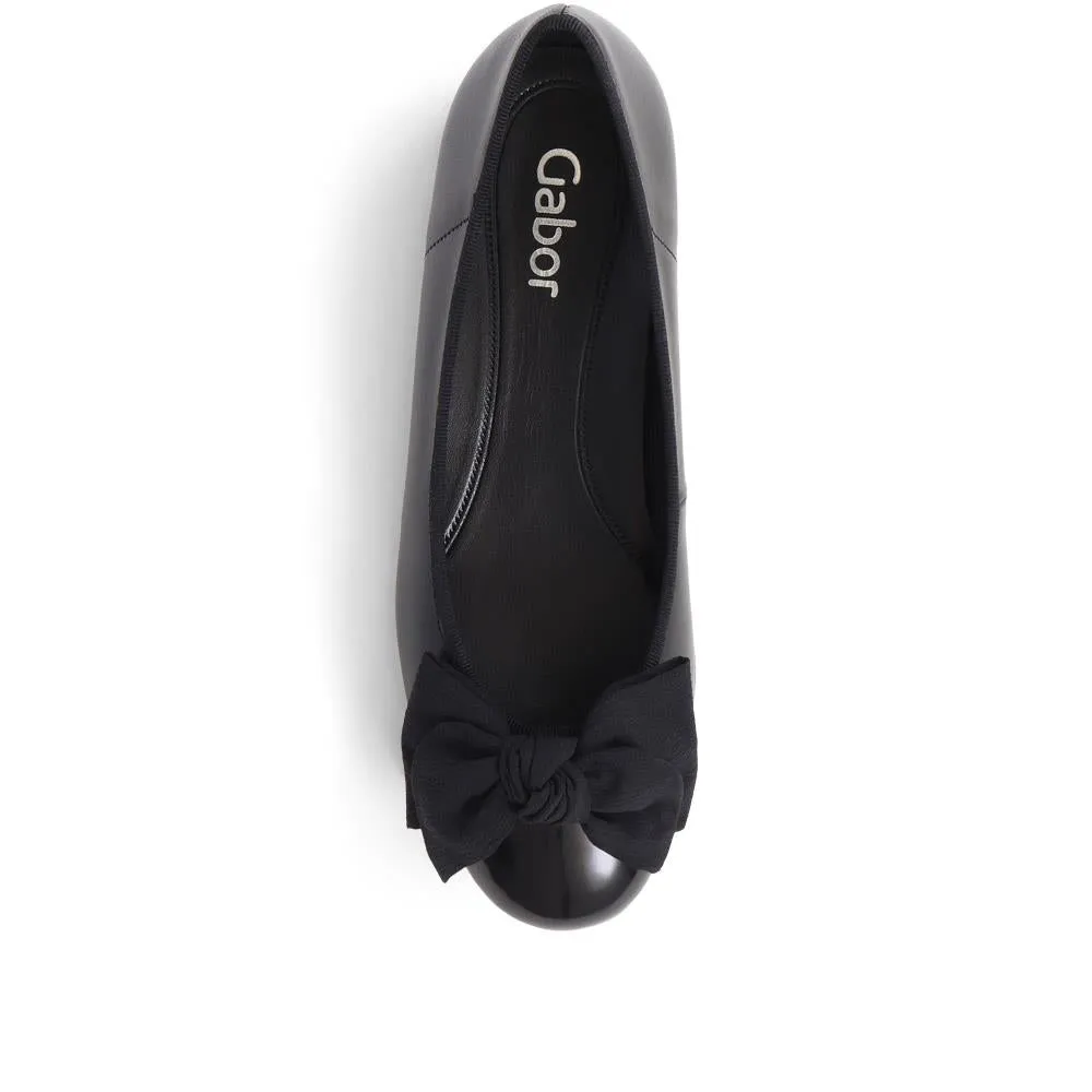 Bow-Detailed Ballet Pumps - GAB38500 / 324 167
