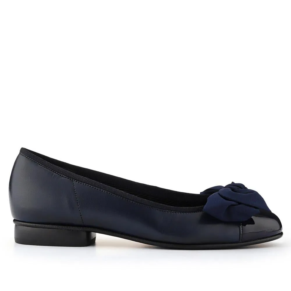 Bow-Detailed Ballet Pumps - GAB38500 / 324 167