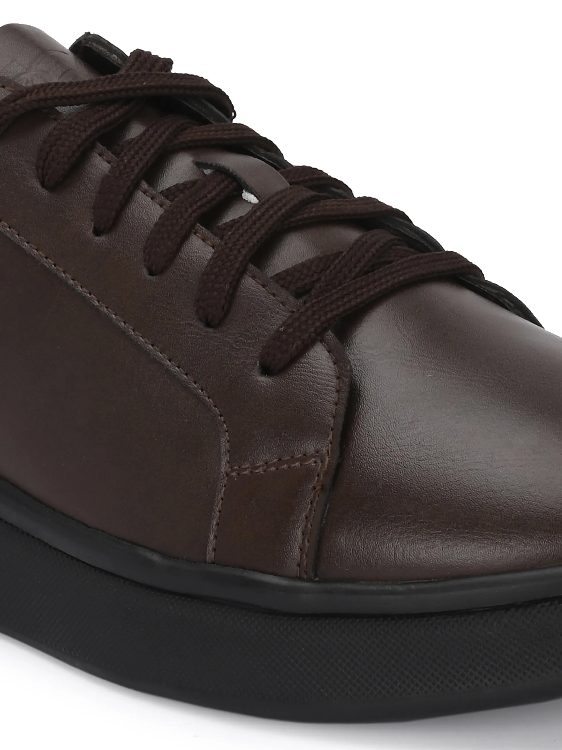 Chase Men's Sneaker