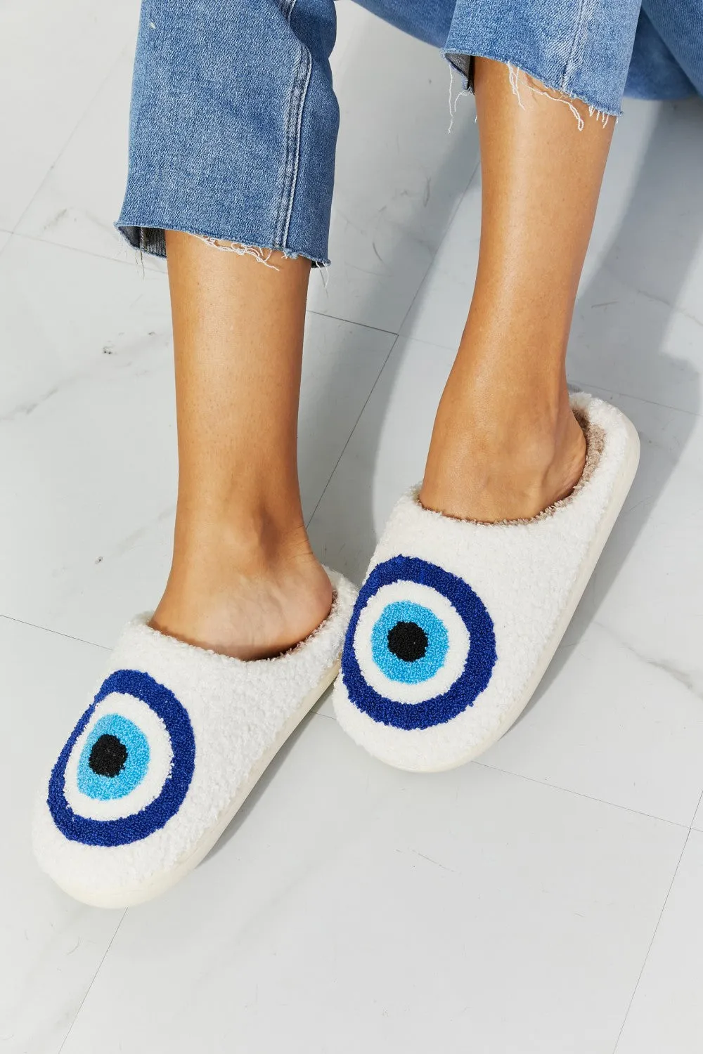 MMShoes Eye Plush Slipper - Ships from The US