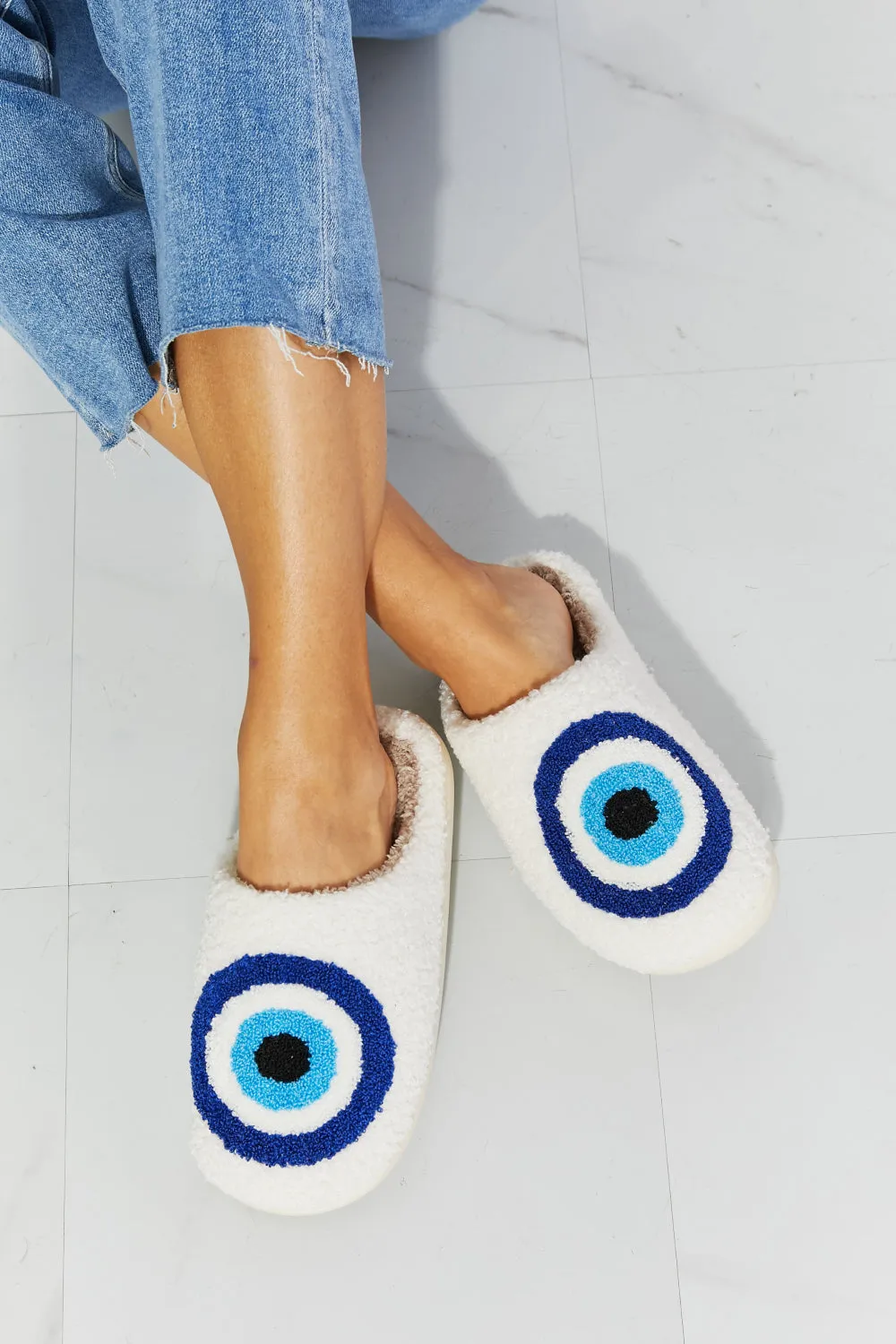 MMShoes Eye Plush Slipper - Ships from The US