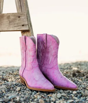 Online Exclusive | Bowie Metallic Western Boot in Pink