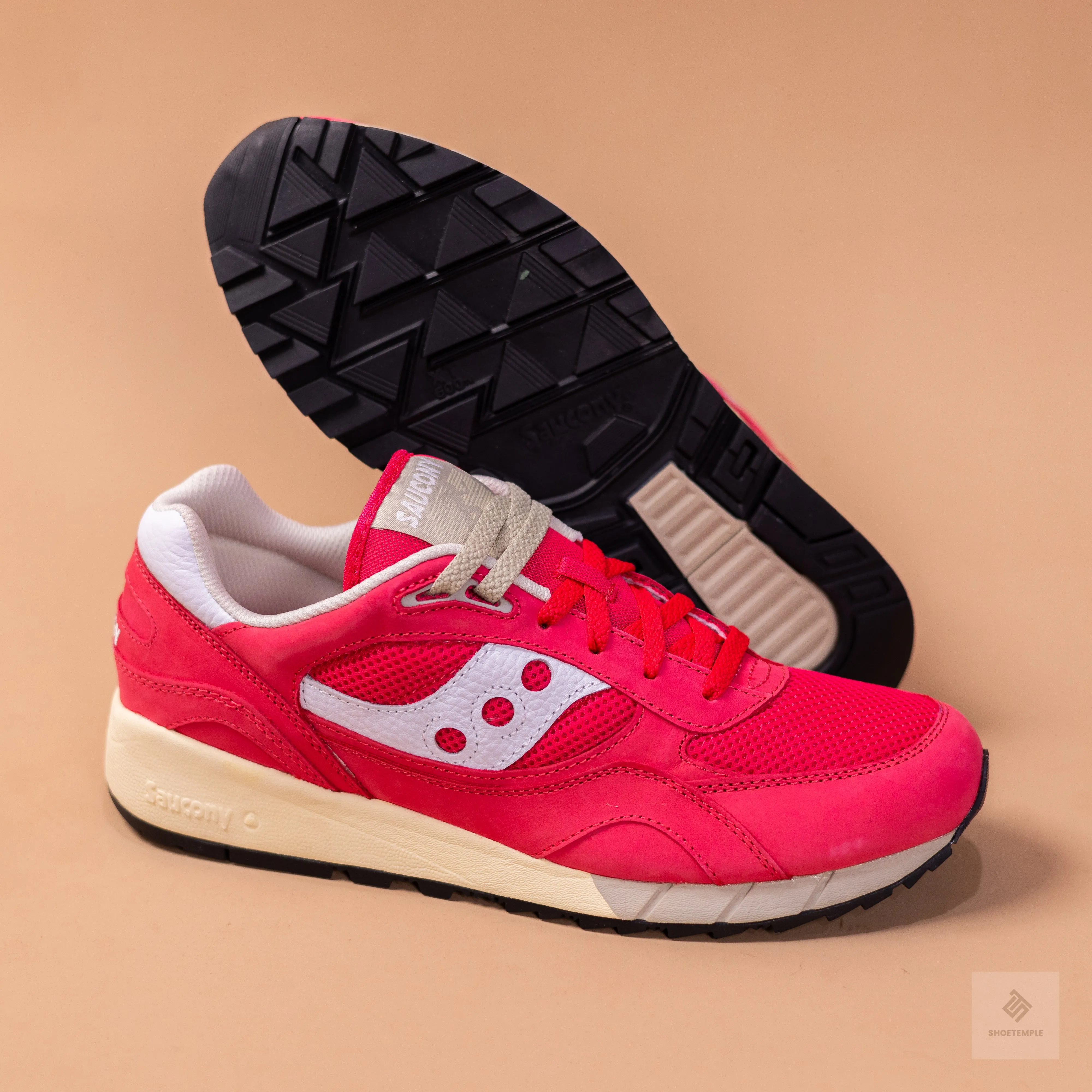 Saucony Shadow 6000 Sneaker
