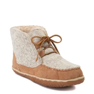 Women’s Minnetonka Torrey Lace-Up – Cozy, Stylish & Adventure-Ready